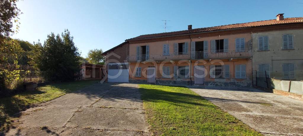 casa indipendente in vendita a Viarigi