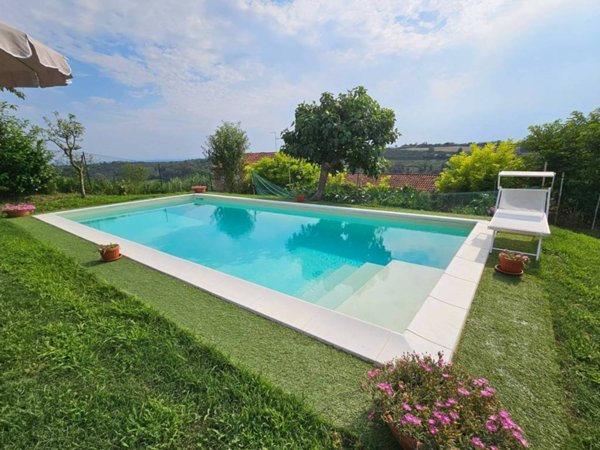 casa indipendente in vendita a Viarigi