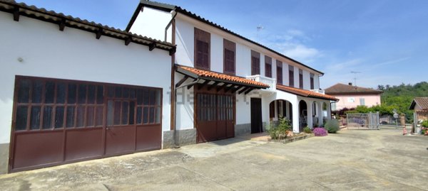 casa indipendente in vendita a Viarigi in zona Accorneri