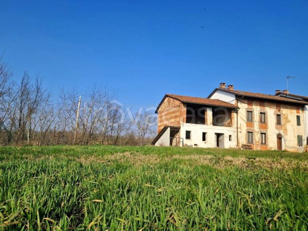casa indipendente in vendita a Viarigi