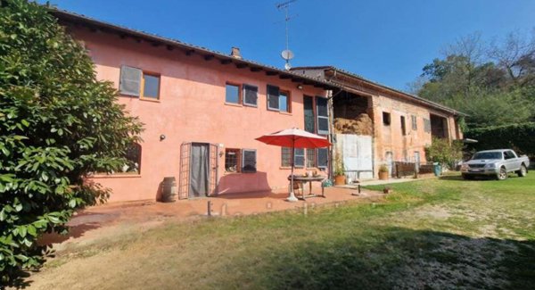 casa indipendente in vendita a Viarigi in zona Marchetti
