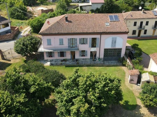 casa indipendente in vendita a Viarigi in zona Accorneri
