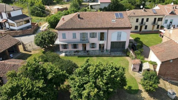 casa indipendente in vendita a Viarigi in zona Accorneri