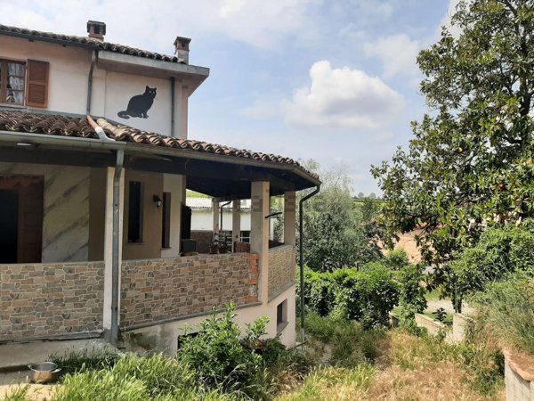 casa indipendente in vendita a Viarigi