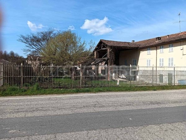 casa indipendente in vendita a Viarigi in zona Accorneri