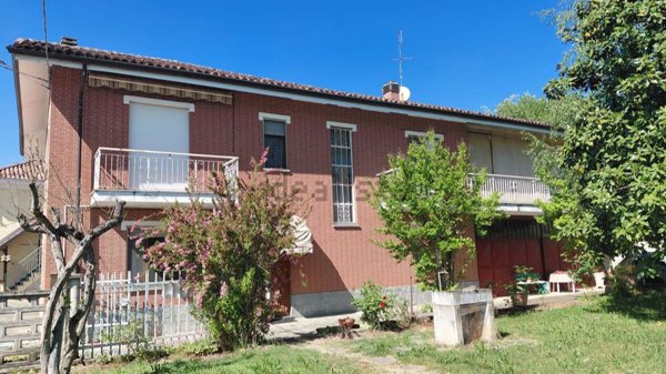 casa indipendente in vendita a Viarigi