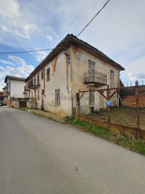 casa indipendente in vendita a Viarigi