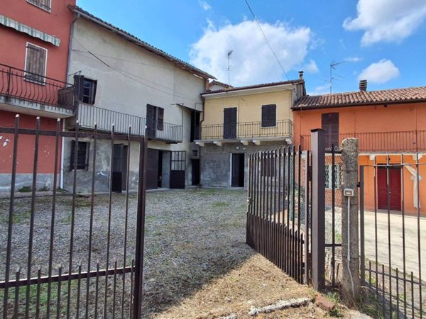 casa indipendente in vendita a Viarigi