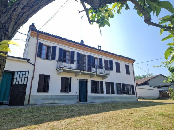 casa indipendente in vendita a Viarigi