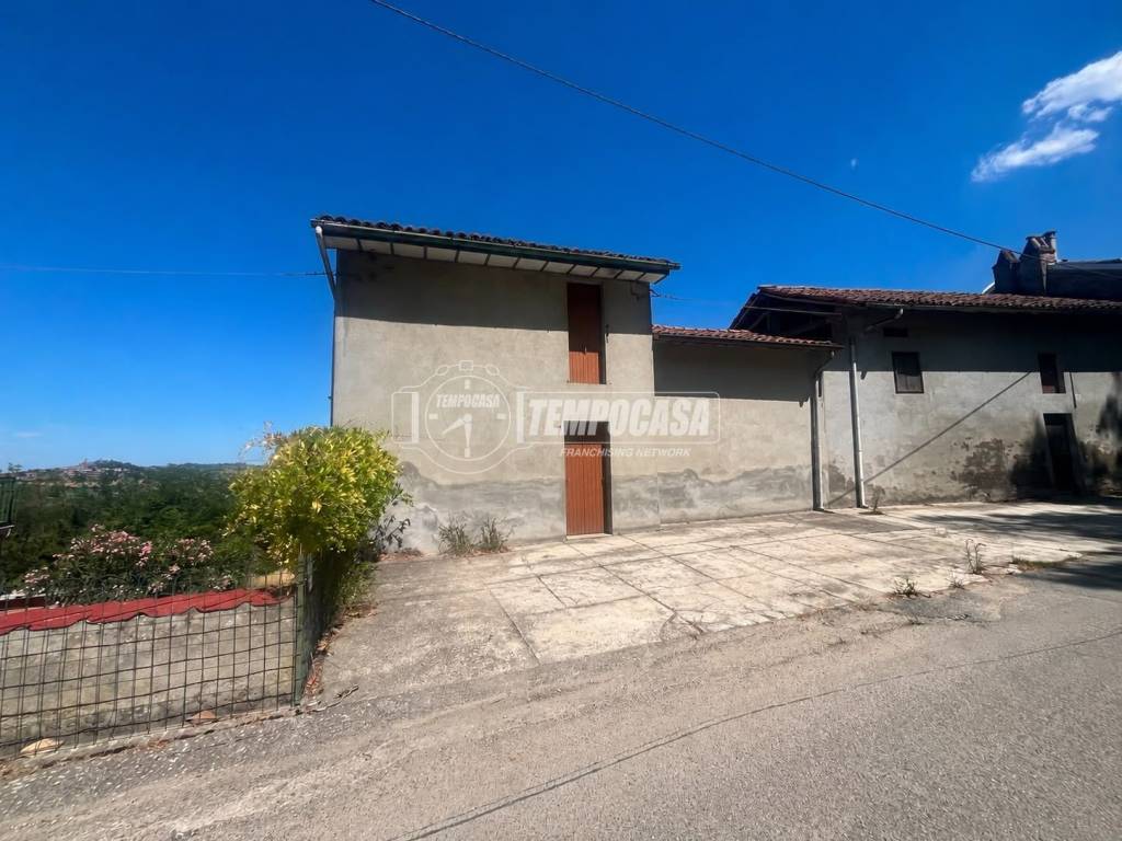 casa indipendente in vendita a Viarigi in zona Accorneri