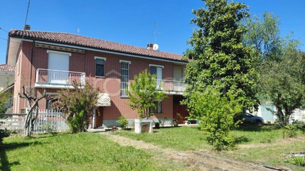 casa indipendente in vendita a Viarigi in zona Arrobio