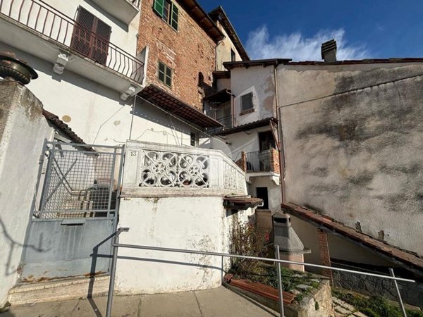 casa indipendente in vendita a Viarigi