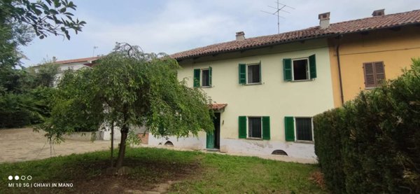 casa indipendente in vendita a Vigliano d'Asti in zona Sabbionera
