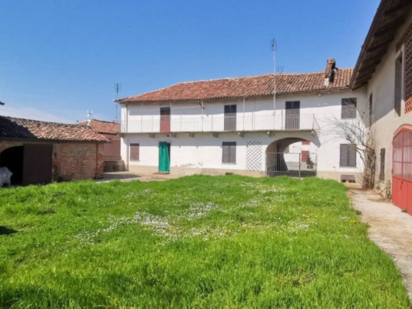 casale in vendita a Vigliano d'Asti