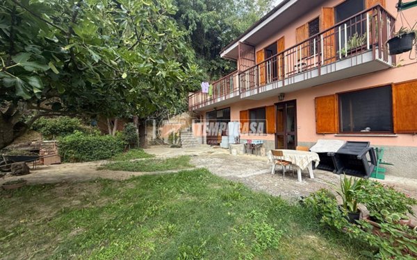 casa indipendente in vendita a Vigliano d'Asti