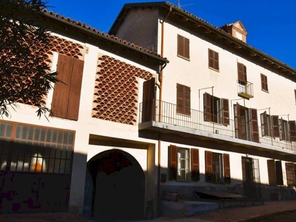 casale in vendita a Vigliano d'Asti