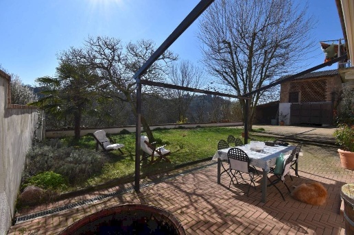 casale in vendita a Vigliano d'Asti in zona Camicia