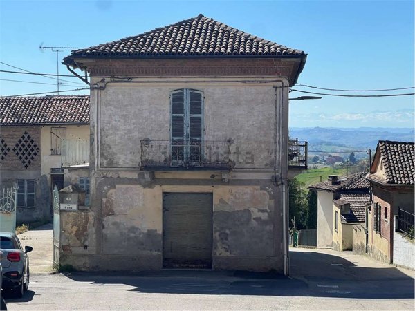 pentavano in vendita a Vigliano d'Asti