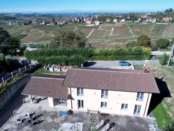 casa indipendente in vendita a Vigliano d'Asti in zona Quassolo