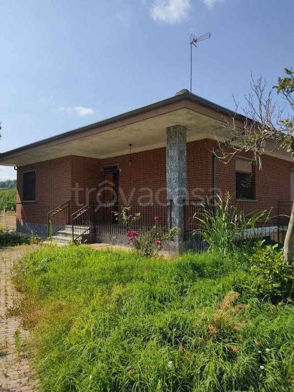casa indipendente in vendita a Villafranca d'Asti in zona Case Bruciate