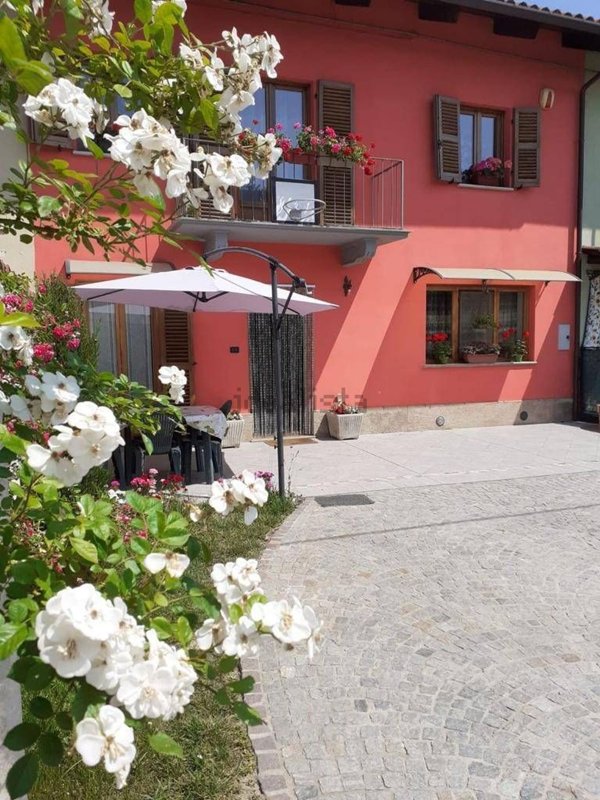 pentavano in vendita a Villafranca d'Asti