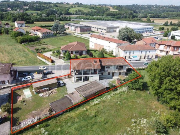 casa indipendente in vendita a Villafranca d'Asti