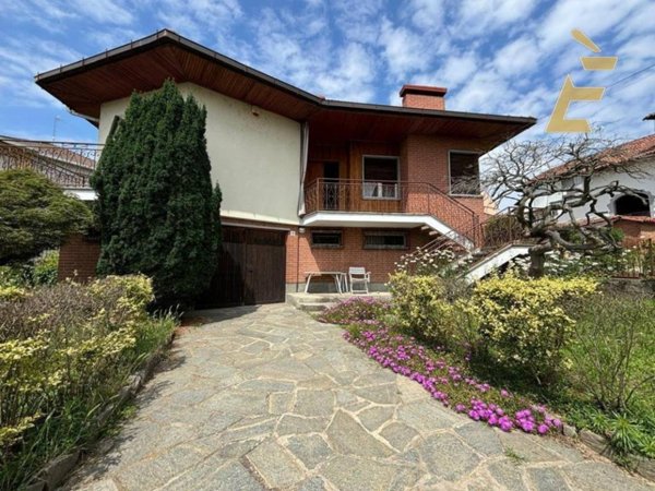 casa indipendente in vendita a Villafranca d'Asti