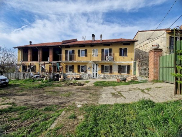 casa indipendente in vendita a Villafranca d'Asti