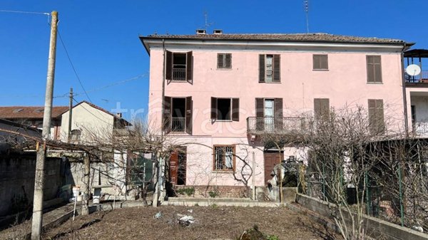 casa indipendente in vendita a Villafranca d'Asti in zona Antoniassi