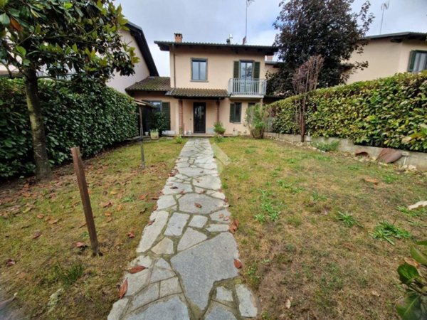 casa indipendente in vendita a Villafranca d'Asti