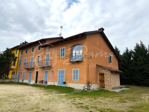 casa indipendente in vendita a Villafranca d'Asti