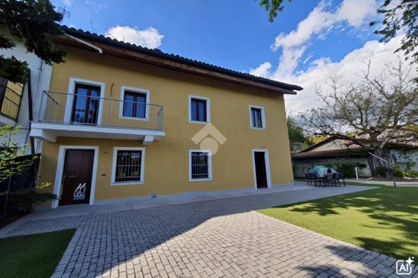casa indipendente in vendita a Villafranca d'Asti