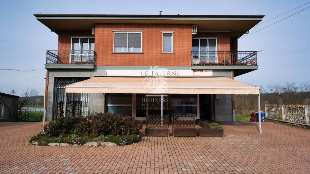 negozio in vendita a Villafranca d'Asti