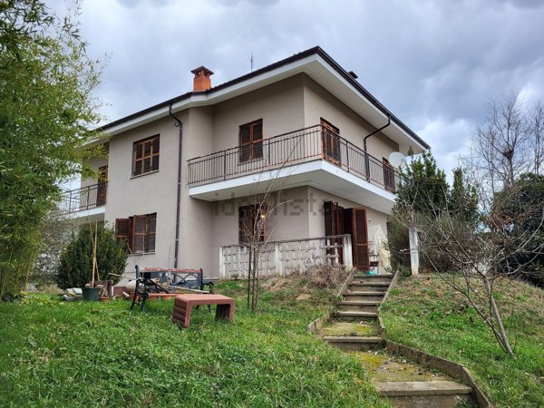 casa indipendente in vendita a Villafranca d'Asti
