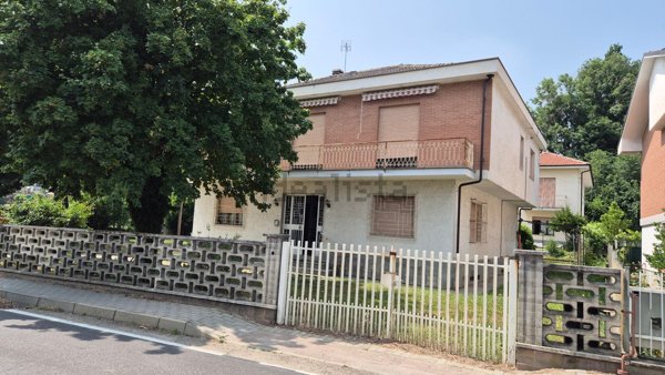 casa indipendente in vendita a Villafranca d'Asti