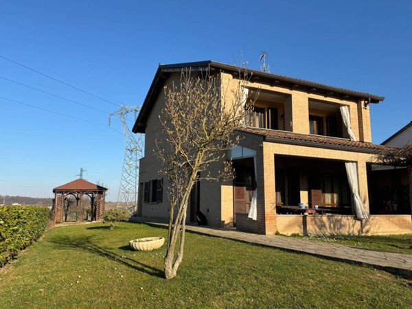 casa indipendente in vendita a Villafranca d'Asti