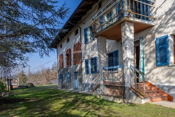 casale in vendita a Villafranca d'Asti in zona Sant'Antonio