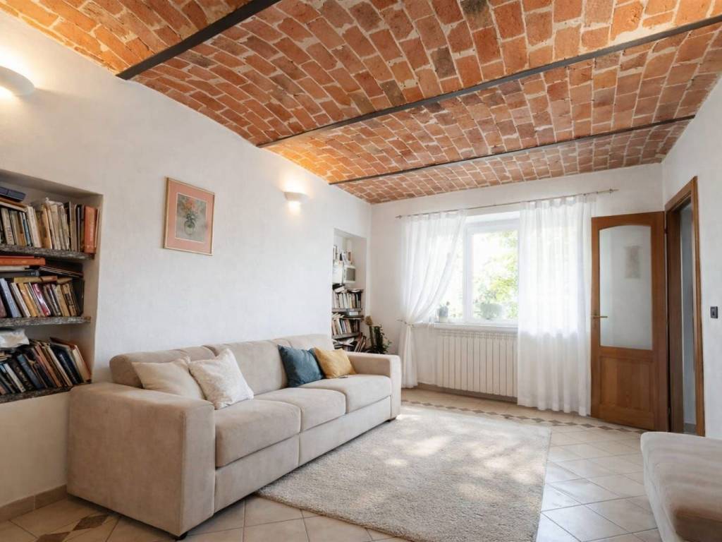 casa indipendente in vendita a Villafranca d'Asti in zona Case Bruciate