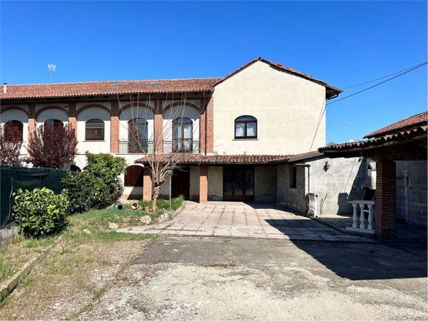 casa indipendente in vendita a Villafranca d'Asti in zona Antoniassi