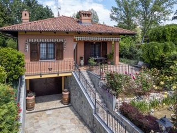 casa indipendente in vendita a Villafranca d'Asti
