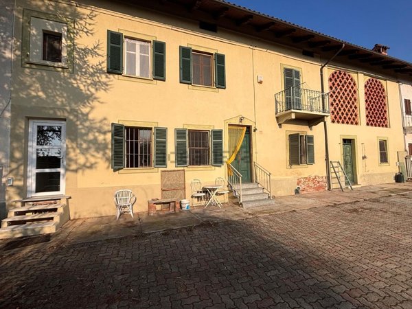 casa indipendente in vendita a Villafranca d'Asti in zona Sant'Antonio