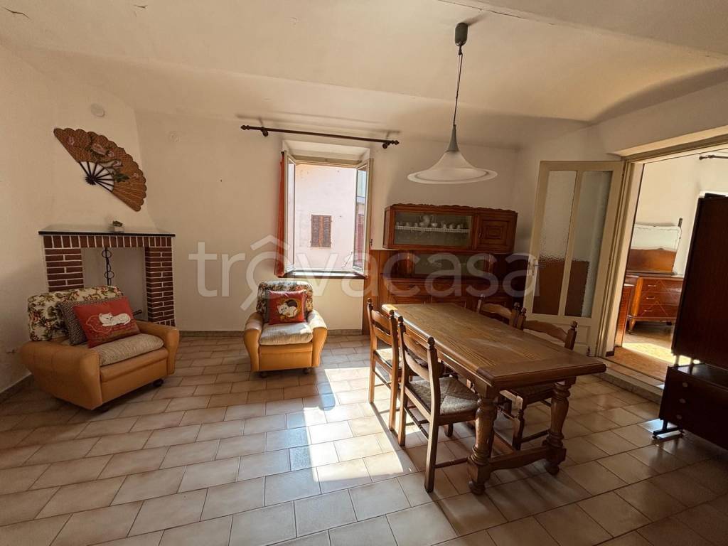 appartamento in vendita a Villafranca d'Asti in zona Borgovecchio