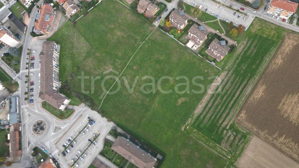 terreno edificabile in vendita a Villanova d'Asti