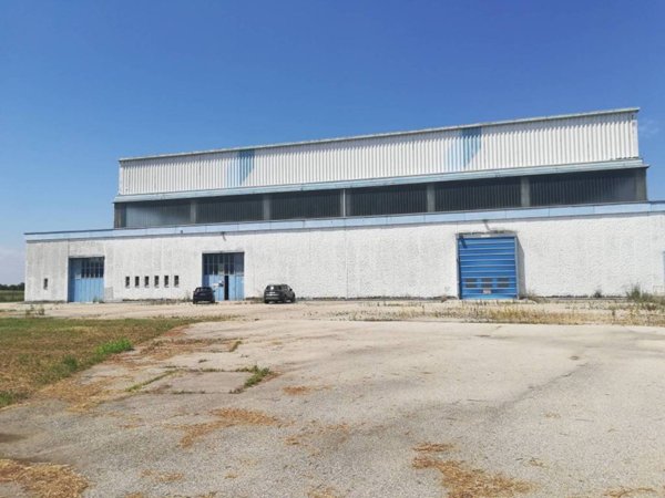 capannone in vendita a Villanova d'Asti