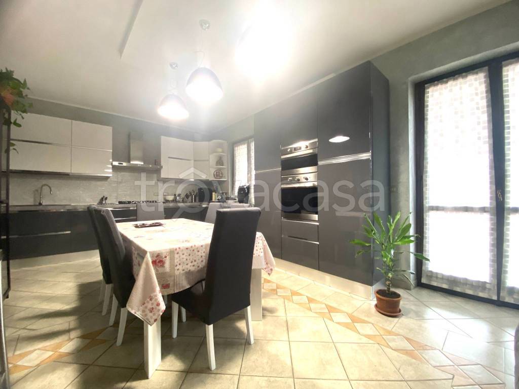 casa indipendente in vendita a Villanova d'Asti
