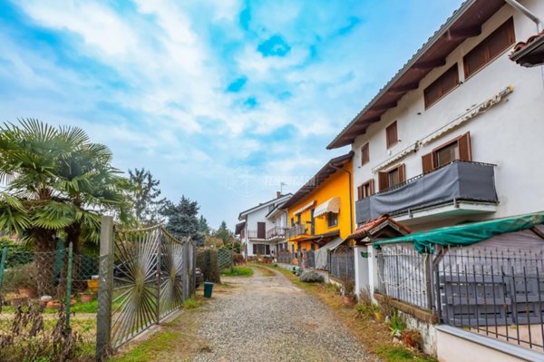 casa indipendente in vendita a Villanova d'Asti in zona Bianchi