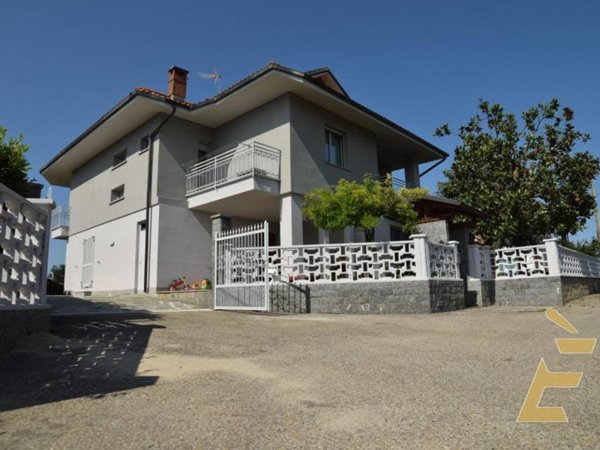 casa indipendente in vendita a Villanova d'Asti