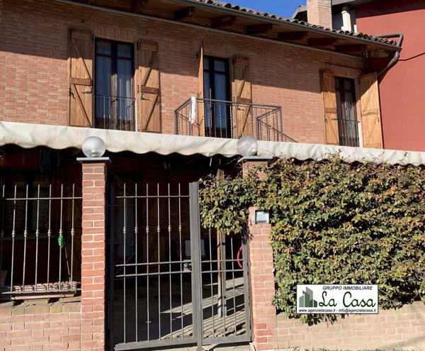 casa indipendente in vendita a Villanova d'Asti in zona Bianchi