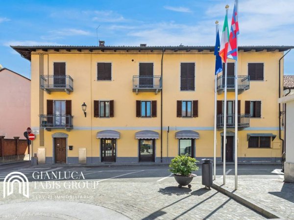 locale commerciale in vendita a Villanova d'Asti