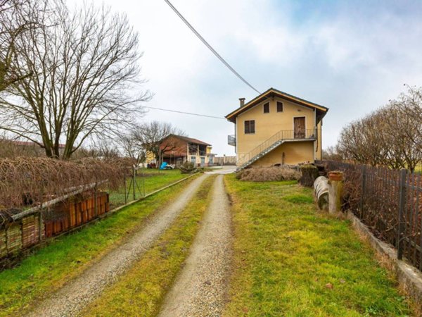 appartamento in vendita a Villanova d'Asti in zona Bianchi